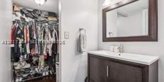 301 Olivewood Pl Gallery 17
