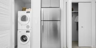 600 Pavonia Avenue Gallery 4