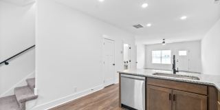 Large 2 Bedroom Luxury Townhome For Rent Near Billy Dunlop Park! Gallery 10