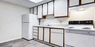 Stonehenge Apartments Gallery 1