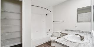 Derby at Steeplechase Gallery 40