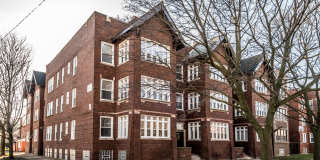 10901 S Vernon Gallery 22