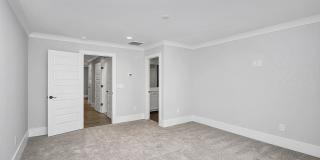 2957 Ross Avenue Gallery 13