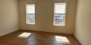 Spacious 3 bedroom uptown, Harrisburg Gallery 17