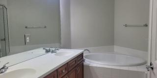 820 LANTERN WAY Gallery 23