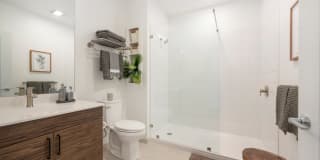 Blvd & Bond Gallery 9