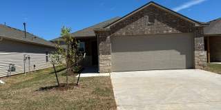 Pre-Leasing Now, Available 7/14! | Spacious 4 Bedroom, 2 Bathroom Home in Robertson’s Landing Gallery 1