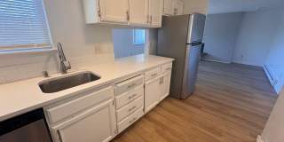 Stunning 2 Bed, 1 Bath w/ Laundry & AC in Lincoln Heights! Stunning 2 Bed, 1 Bath w/ Laundry & AC in Lincoln Heights! Gallery 10