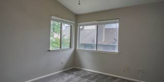 Adorable 2 bedroom townhome style Condo Gallery 15