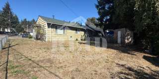3 bedroom, 1 bathroom Bremerton Duplex Gallery 1