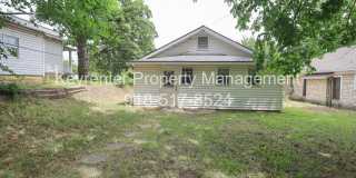3 Bed 1 Bath in beautiful location! Gallery 21