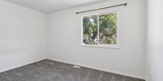 Updated Lincoln 3 Bedroom!! Gallery 11