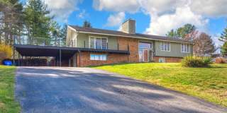 Open Floor Plan Home with Fenced Yard and Excellent Location Gallery 1