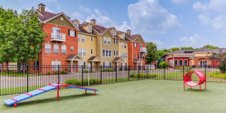 City Walk at Woodbury Gallery 18