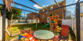 Large 3 Bedroom Apt + Private Office Space Gallery 48