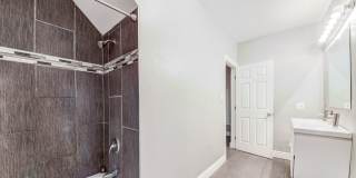 AVAILABLE AUGUST 2026 - Luxury 3 Bedroom Home w/ GARAGE Off-Street Parking! Gallery 22