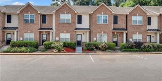 2827 Creek Bottom Court Gallery 1
