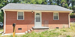 2 bedroom home for rent! Gallery 1