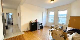 Modern 4-Bedroom on Sachem St — In-Unit Laundry • Updated Kitchen • Prime Mission Hill Gallery 4
