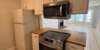2bd 1.5ba Townhouse w/ Bonus Rm & Deck Gallery 6