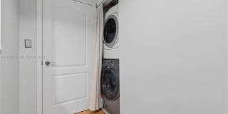 300 Euclid Ave Gallery 14