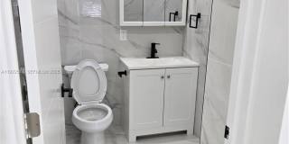 987 NE 145 Gallery 33