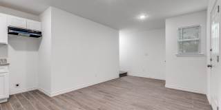 1835 W Poplar Gallery 8