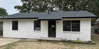 408 SE First Street Gallery 1