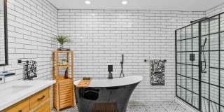 4402 E TURNEY Avenue Gallery 23