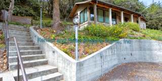 Sunny Redwood Retreat, Ideally Located, Built in 2018 – Flexible 1–2 Bedroom, 1 Bath Gallery 1