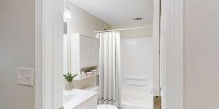 The Commons at Windsor Gardens Gallery 13