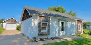 Charming Cape Cod-inspired 2-bedroom, 1-bath home Gallery 1