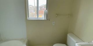 2 Bed, 1 Bath Home in Greenfield - Convenient Location, Laundry Included - Available Now! Gallery 7