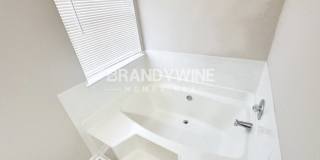 4599 White Road Gallery 24