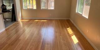 Epic REA-Great 1 BR/1 BA Unit in a S/S Duplex Gallery 3