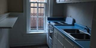 Charming One Bedroom/ One Bath Apartment, Walk to Edgehill Village, Minutes to Vandy/Belmont Gallery 5