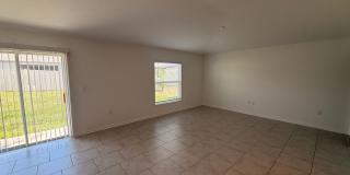 Single Family House Minutes to Davenport Posner Park Shopping Mall Gallery 20