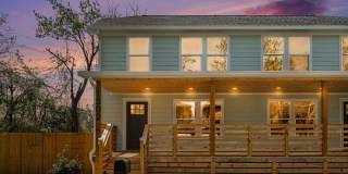 1502 Bryan Street Gallery 1