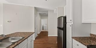 Kingston Pointe Apartments Gallery 13