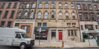 2116 WALNUT Street Gallery 1