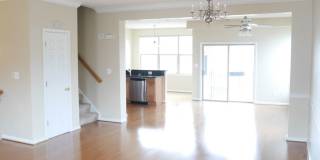 PRIME LOCATION!! 3 Beds, 2.5 Baths in Desirable Albemarle Square Community Gallery 7
