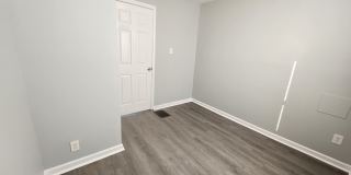 1531 Cruft Street Gallery 8