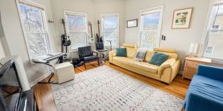 107 Columbia Street, Unit 3 Gallery 1