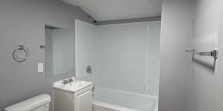 606-608 W North stUnit 606 Gallery 3