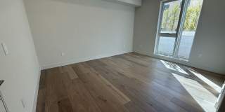 505 S Barrington Ave unit: 106 Gallery 23