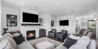 Luxury 3 Story Condo in Exclusive Titletown District Gallery 18