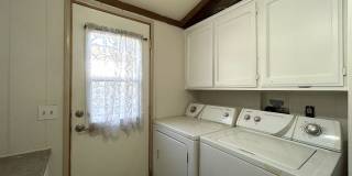 AVAILABLE NOW!! 2 Bed 2 Bath Home in Thousand Palms!! MOVE IN SPECIAL ONE MONTHS FREE RENT! Gallery 20