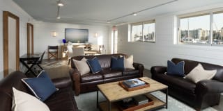 WAYFARER APARTMENTS + MARINA Gallery 26
