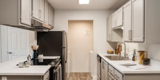 Canyon Creek Apartment Villages Gallery 13