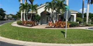 8240 Pacific Beach Drive Gallery 2